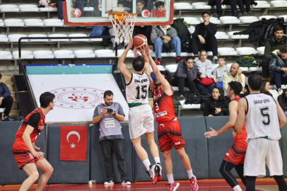 Sakarya'nın dev adamları tur için parkeye çıkıyor