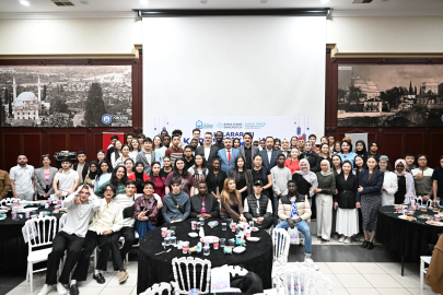 Yıldırım Belediyesi, uluslararası öğrencileri iftarda buluşturdu