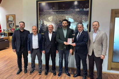 Saadet Partisi'nden Bursaspor’a üyelik çağrısı