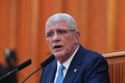 Müsavat Dervişoğlu’ndan CHP’li Belediye Başkanlarının Gözaltılarına Sert Tepki: “Patron Çıldırdı”
