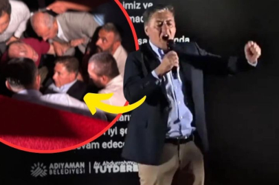 CHP’Lİ MURAT EMİR MİTİNG SONRASI SAHNEDEN DÜŞTÜ