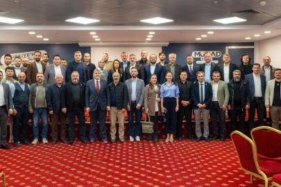 MÜSİAD Bursa'da 'Müstakil Düşünceler Zirvesi'nde küresel beklentiler