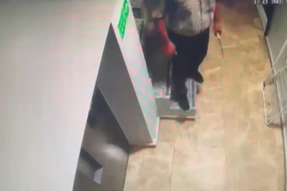 Kağıthane’de Otelde Bıçaklı Saldırı: Boşanma Aşamasındaki Eşini ve Yanındaki Kişiyi Yaraladı