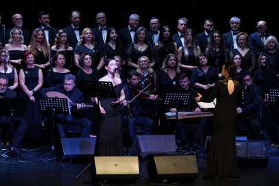 Kocaeli’de Türk Sanat Müziği korosundan yılın son konseri