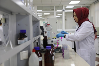 KASKİ Laboratuvarları'ndan su kalite testi