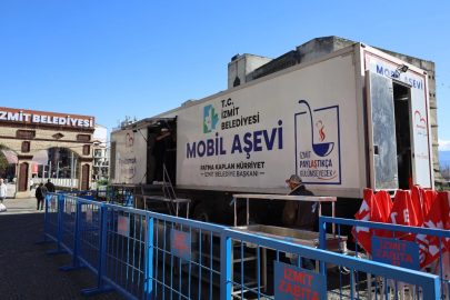 İzmit'te mobil aşeviyle her gün bin kişilik iftar