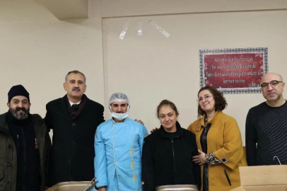 Ağrı Valisi Dr. Bozkurt’tan protokolden uzak iftar