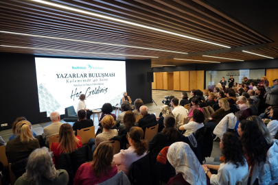 Ayşe Kulin Beylikdüzü'nde okurlarıyla buluştu