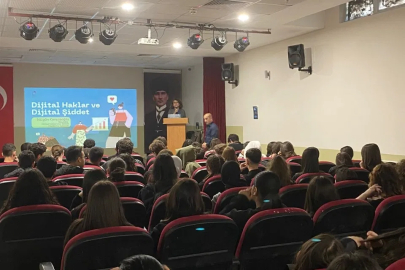 İzmir'de dijital tuzaklara karşı gençlere kalkan